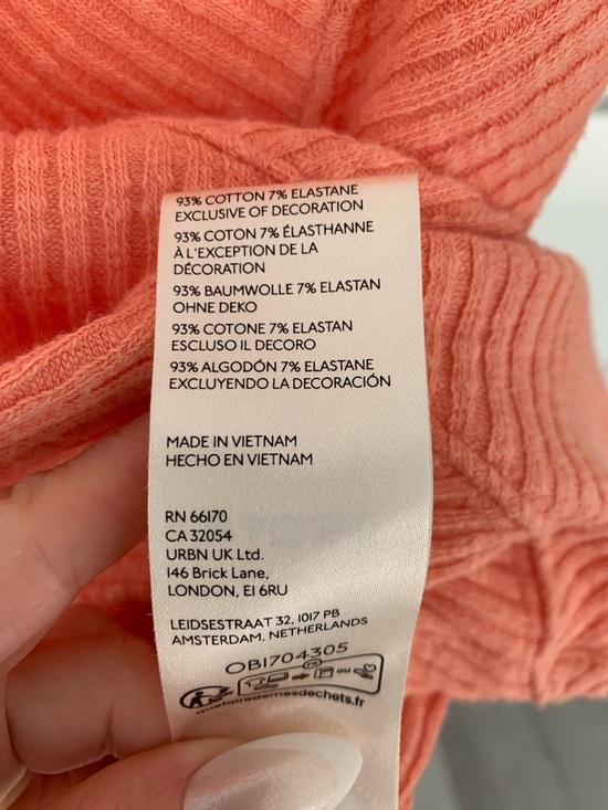 We The Free Coral/Peach Ribbed V-Neck Tank Top, size M. - Picture 4 of 12